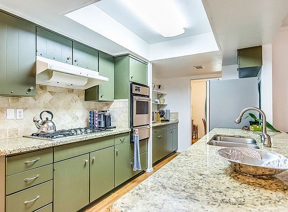4th image of 14632 Tanglewood Dr