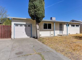 671 Lee Dr, Sacramento, CA 95815