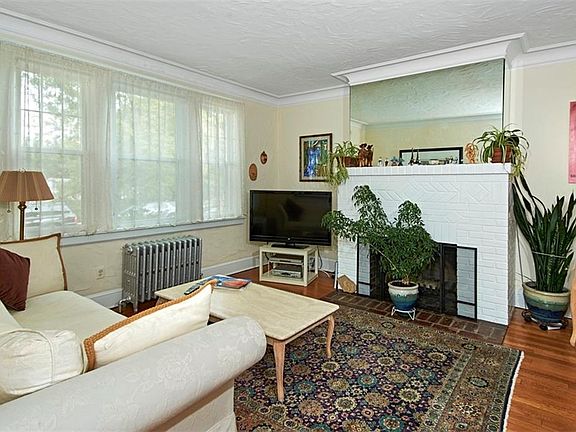 4th image of 95-97 Park Ave