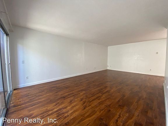 4th image of 7834 Nightingale Way