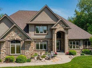 10513 NW 75th Pl, Johnston, IA 50131