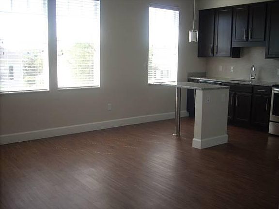 2nd image of 1071 Lake Baldwin Ln Unit 211