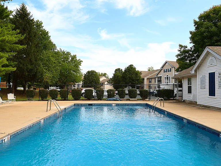 Expansive Sundeck