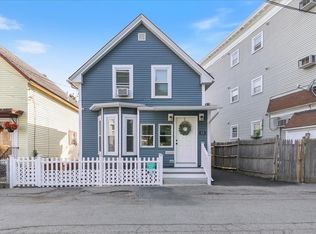 12 Chase St, Lowell, MA 01852