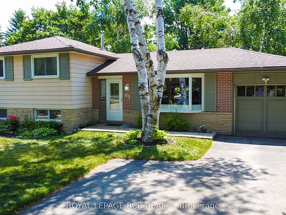 2nd image of 63 Maple Cres