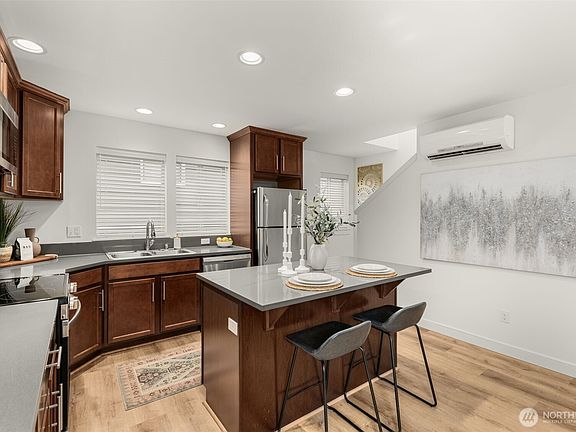 5th image of 1413 N Northgate Way #A