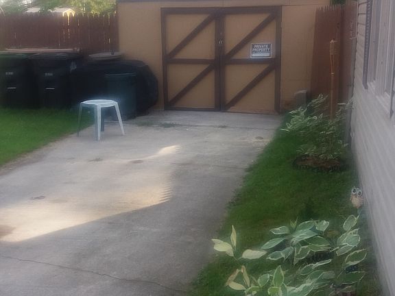 2nd image of 14493 McGuire St