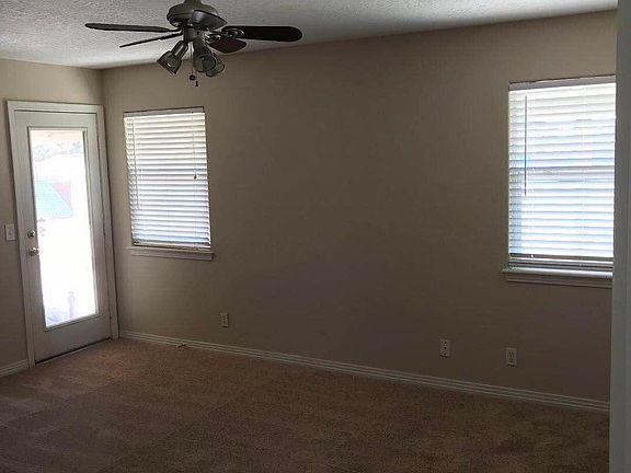 4th image of 9319 Hickory Ave