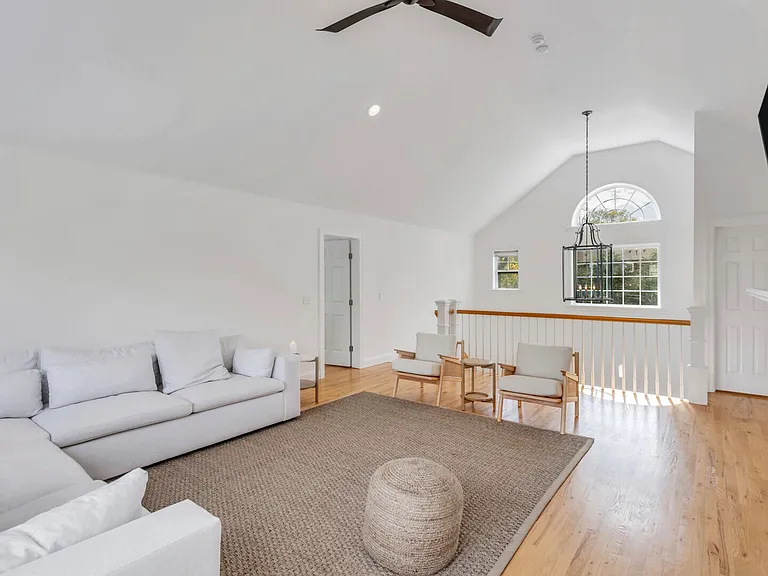 56 Sandy Hollow Rd — Photo 26