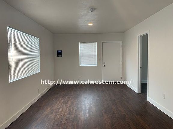 3rd image of 278 N Bayview Ave
