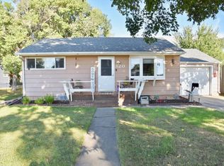 320 S Harrison Ave, Pierre, SD 57501