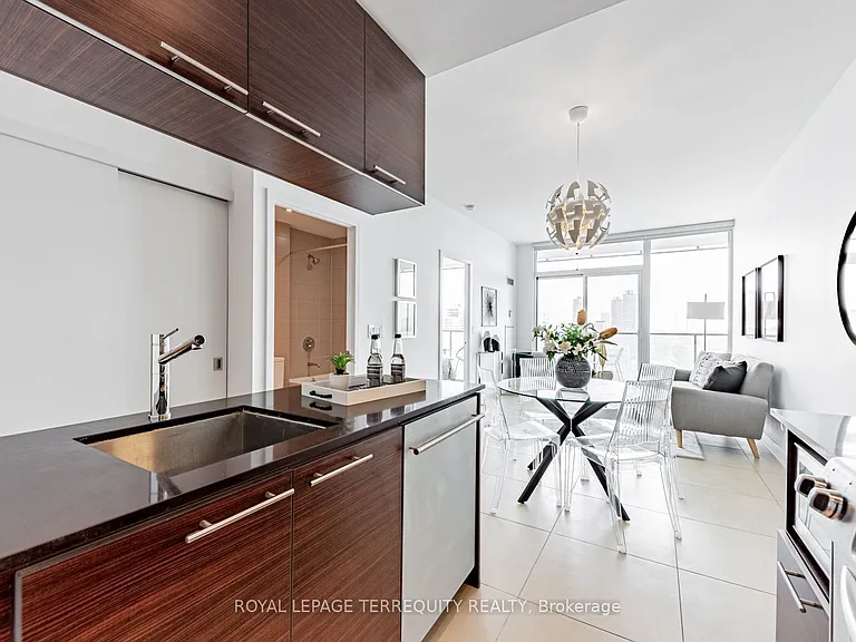 1 Market St #1410 — Photo 6