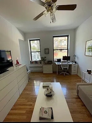 Rented by Oxford Property Group | media 9