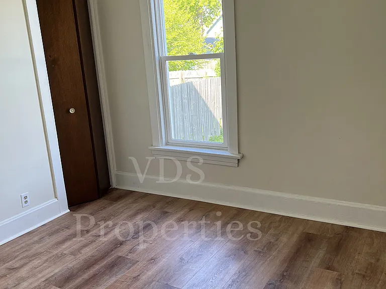 1817 Grange Ave — Photo 4