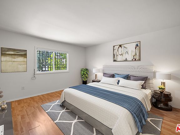 3rd image of 444 S Gramercy Pl APT 10