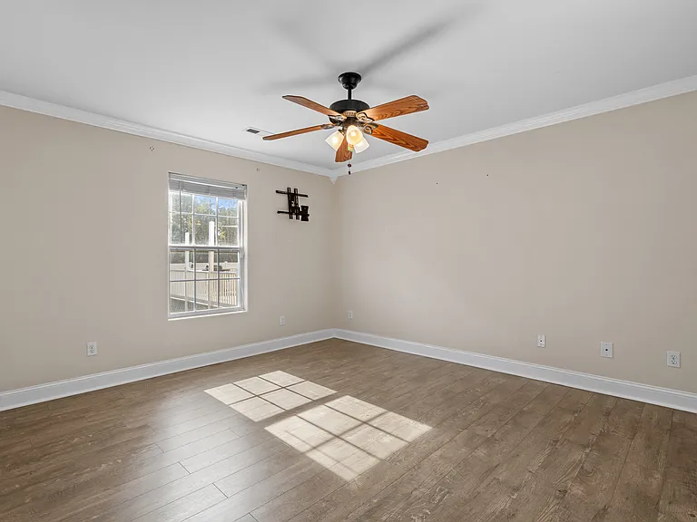2409 Hunters Trl — Photo 24