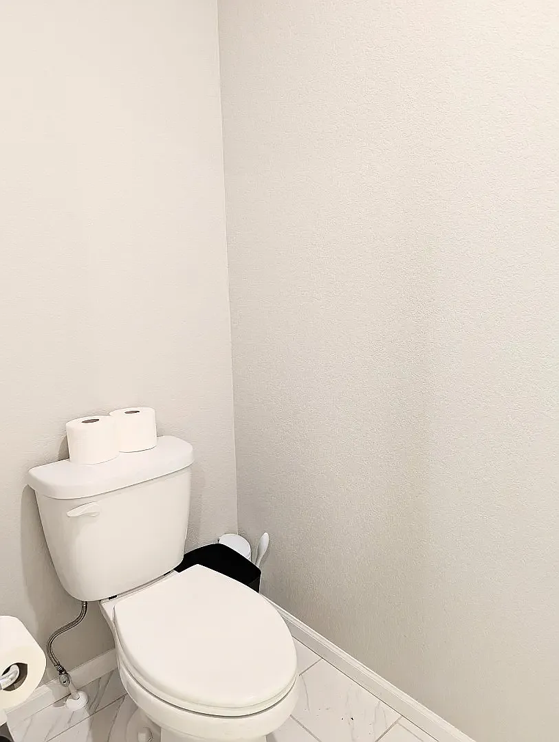 3 bed, 2404 sqft, $3,150 — Photo 4