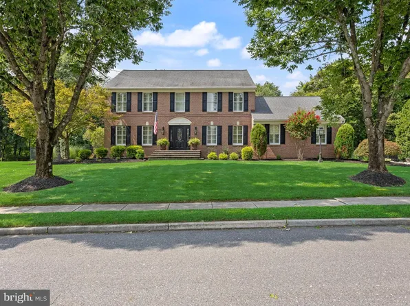 43 Brookwood Rd, Mount Laurel, NJ 08054