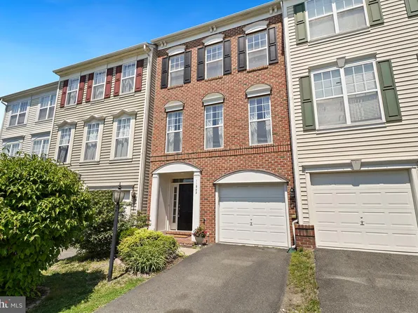 11942 Benton Lake Rd, Bristow, VA 20136