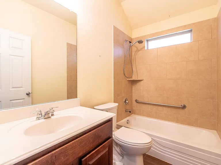 1912 Christopher Creek Dr — Photo 17