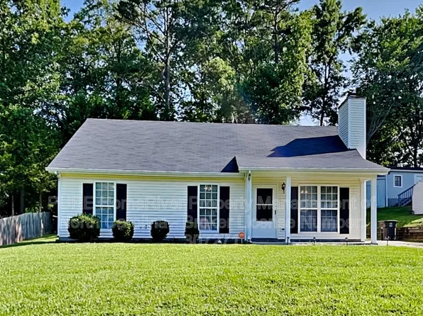 822 Banner Oak Ct, Greensboro, NC 27406