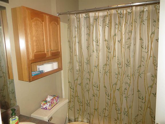 3rd image of 9535 S Pointe Lasalles Dr