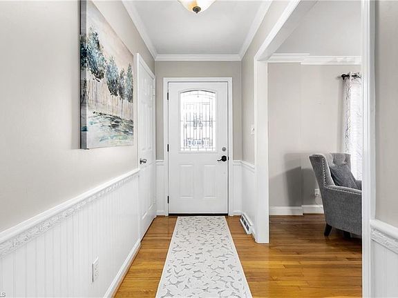 3rd image of 1802 Brookcliff Dr