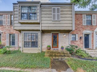 7505 Memorial Woods Dr #B13, Houston, TX 77024