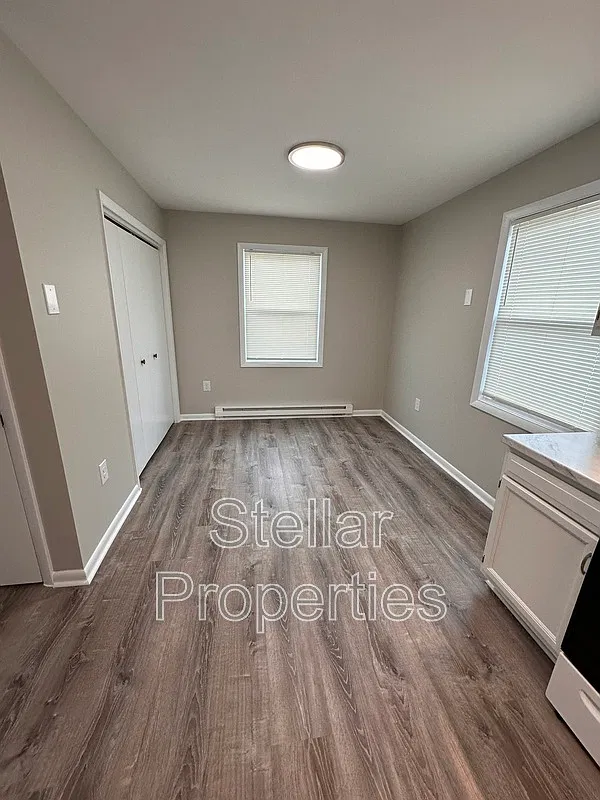 2 bed, 1.0 bath, 660 sqft, $1,375 — Photo 1