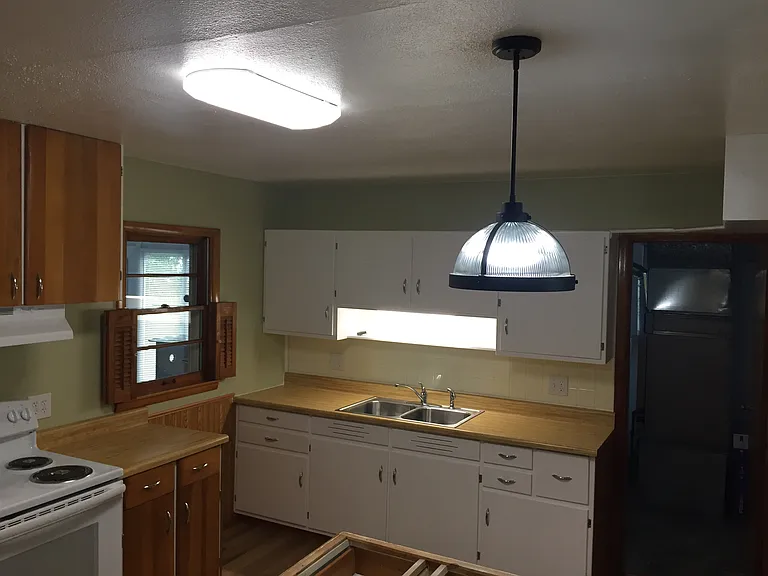 1205 W Waid Ave — Photo 17