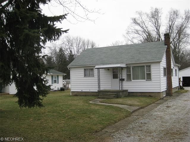 1st image of 772 E Cassell Ave