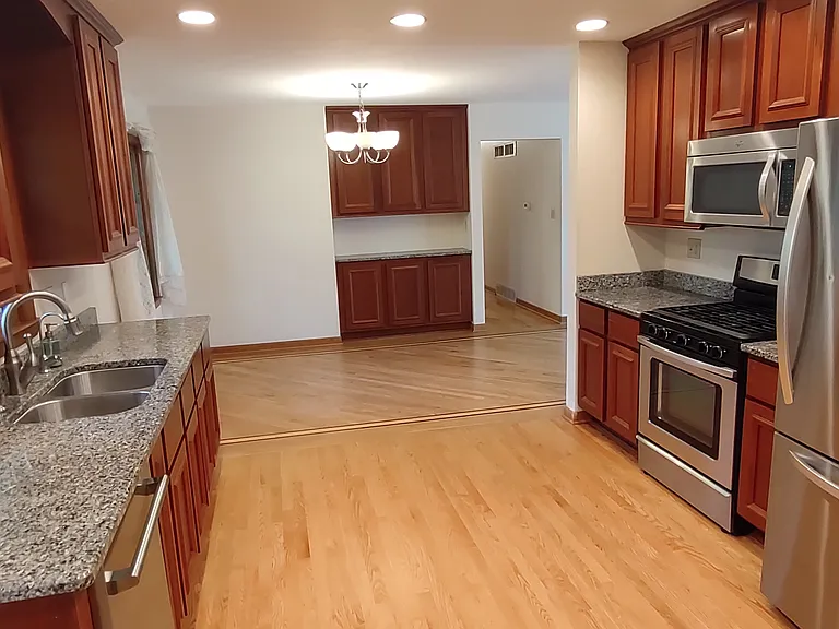 2080 La Vela Cir — Photo 4