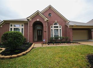 3116 Red Maple Dr, Friendswood, TX 77546