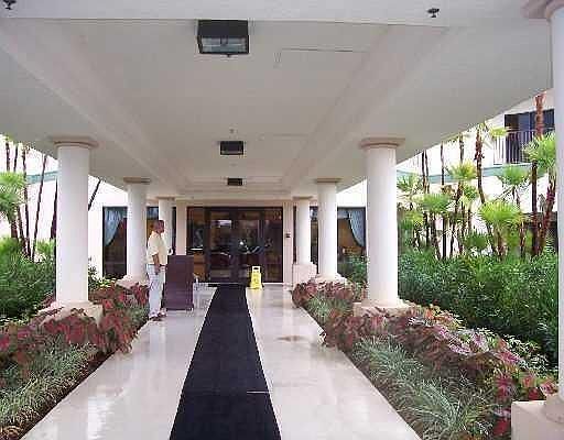 2nd image of 5624 Linton Blvd APT D105