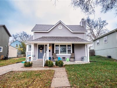 204 E Shawnee St, Paola, KS, 66071