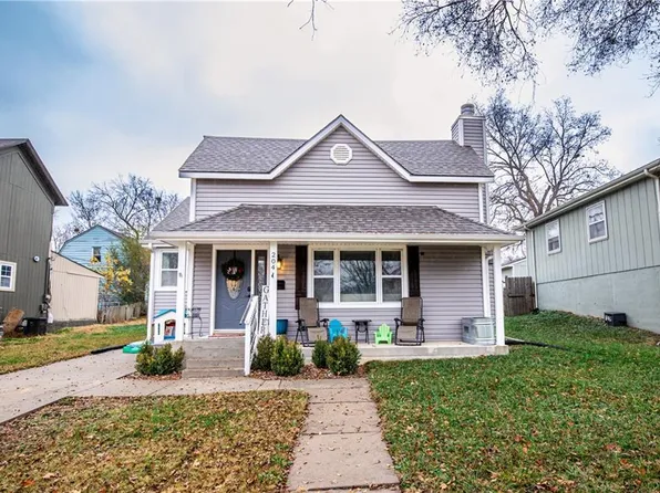 204 E Shawnee St, Paola, KS 66071