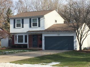 2939 Corinthia Dr, Rochester Hills, MI 48309