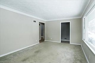 4th image of 902 Westmoreland Ave