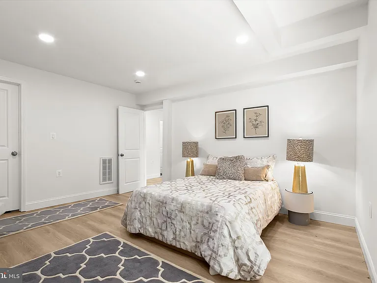 402 Elm Ave — Photo 26