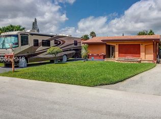 1965 SW 28th Way, Fort Lauderdale, FL 33312