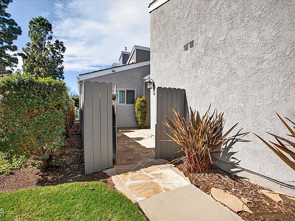 4th image of 449 Reed Way