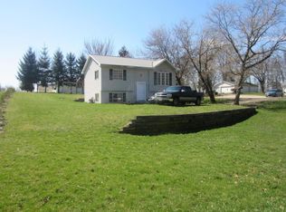 N6860 N Lake Dr, Elkhorn, WI 53121