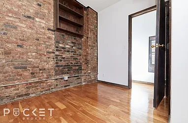 Rented by PocketBroker Inc