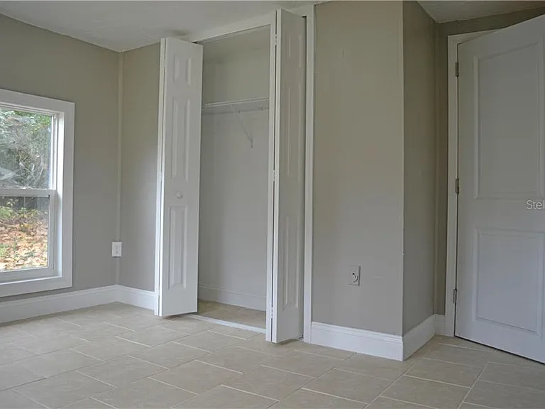 647 S Delaware Ave — Photo 10