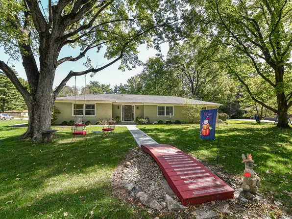 2399 E 98th St, Indianapolis, IN 46280