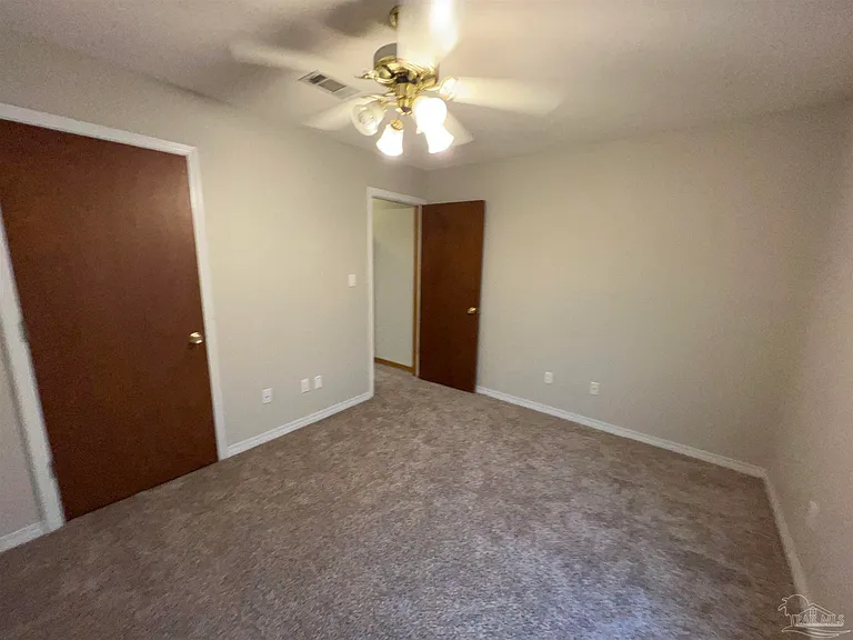 9046 Caribbean Dr — Photo 29