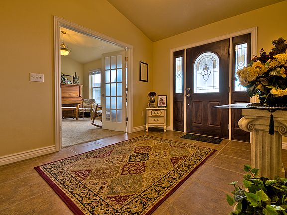 4th image of 2037 Horseshoe Dr