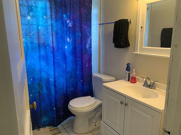 2nd image of 1030 N Marshall St #9