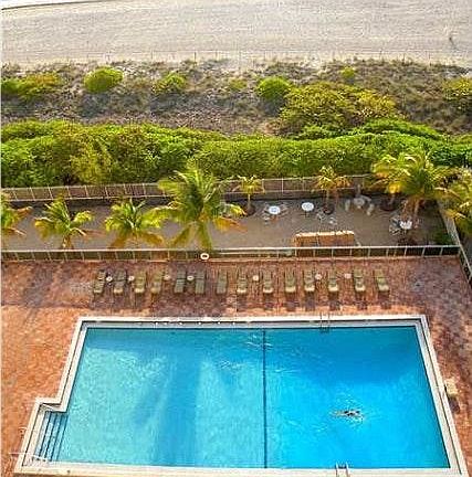 3rd image of 6039 Collins Ave Penthouse 4F