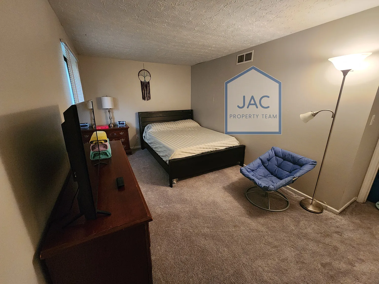 2 bed, 1.5 bath, 1180 sqft, $1,150 — Photo 4